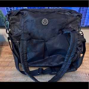 Lululemon black tote bag - huge!!  Used 1 time!!